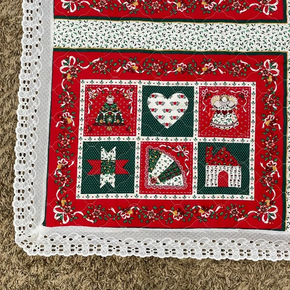 Handmade Christmas Lace Trim Quilt Holiday Decor Red Green‎ White Angels 73x45